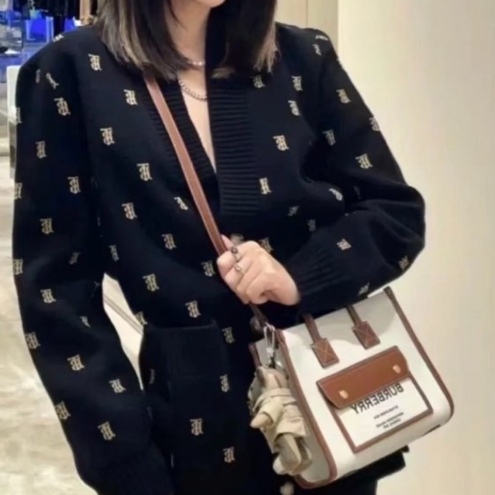 🔥🔥🔥Authentic Burberry Bowling Burberry MN Pocket Tole🔥